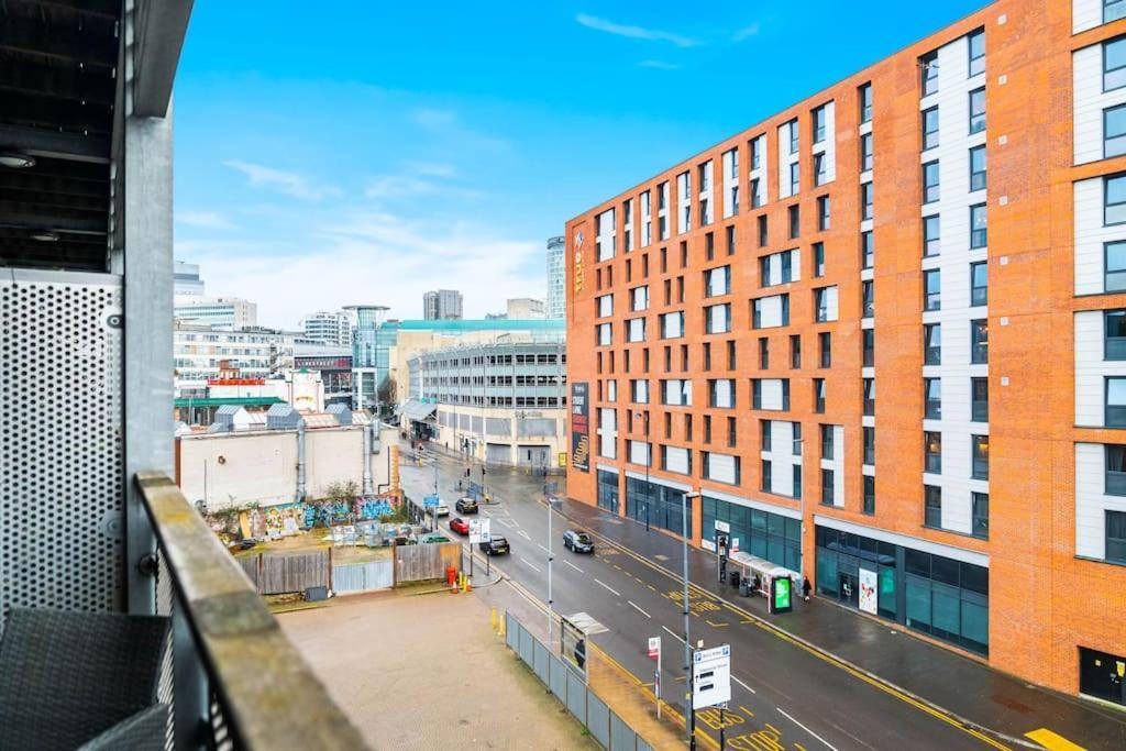 Funky Arcadian Centre Apartment By Azura Nights Birmingham Exterior foto