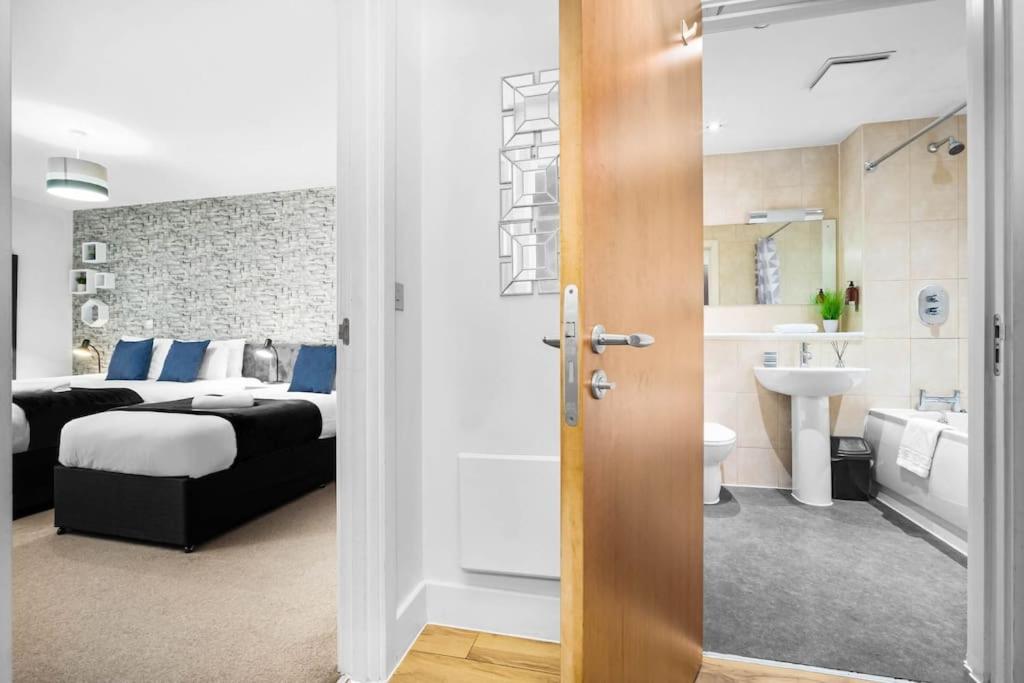 Funky Arcadian Centre Apartment By Azura Nights Birmingham Exterior foto